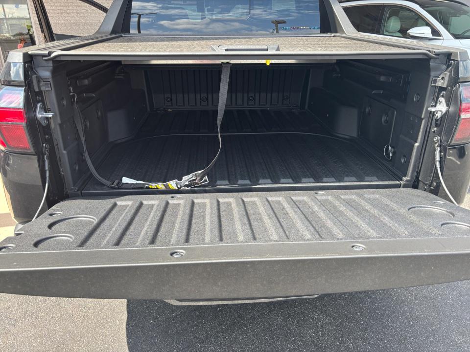 2025 Hyundai Santa Cruz Limited - Photo 15