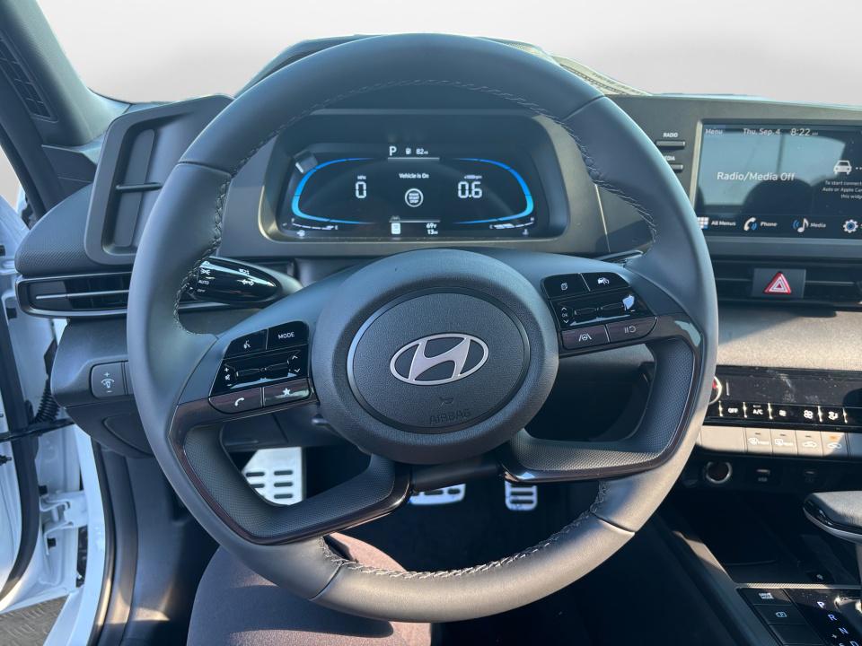 2025 Hyundai Elantra SEL - Photo 10