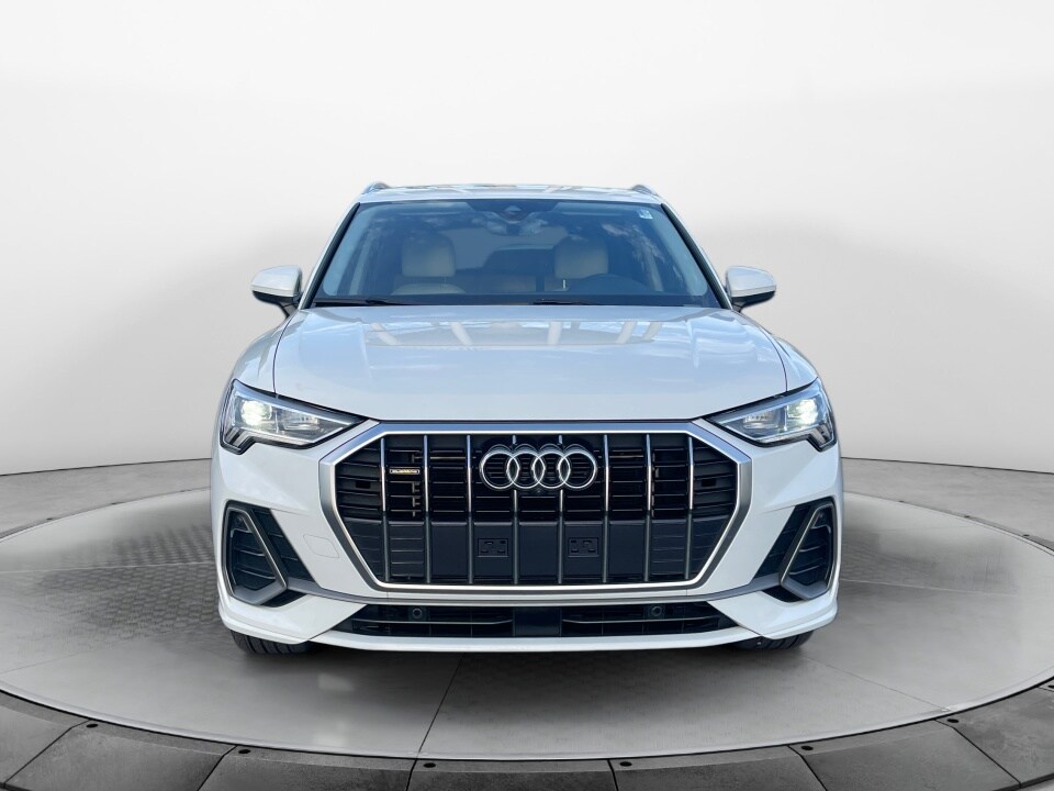 2021 Audi Q3 Premium Plus 45 TFSI S line photo 2