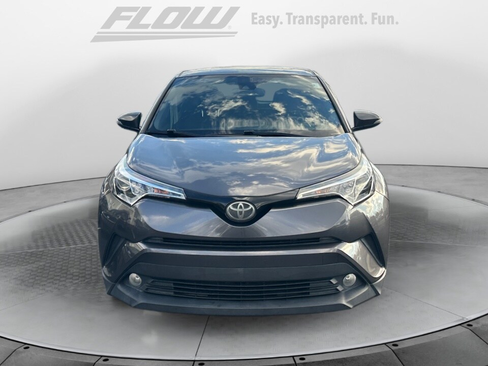 2018 Toyota C-HR XLE Premium photo 2