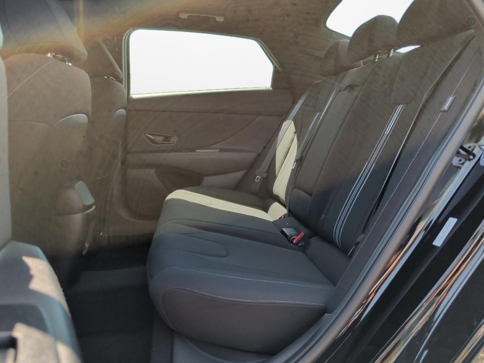 2026 Hyundai Elantra SEL - Photo 13
