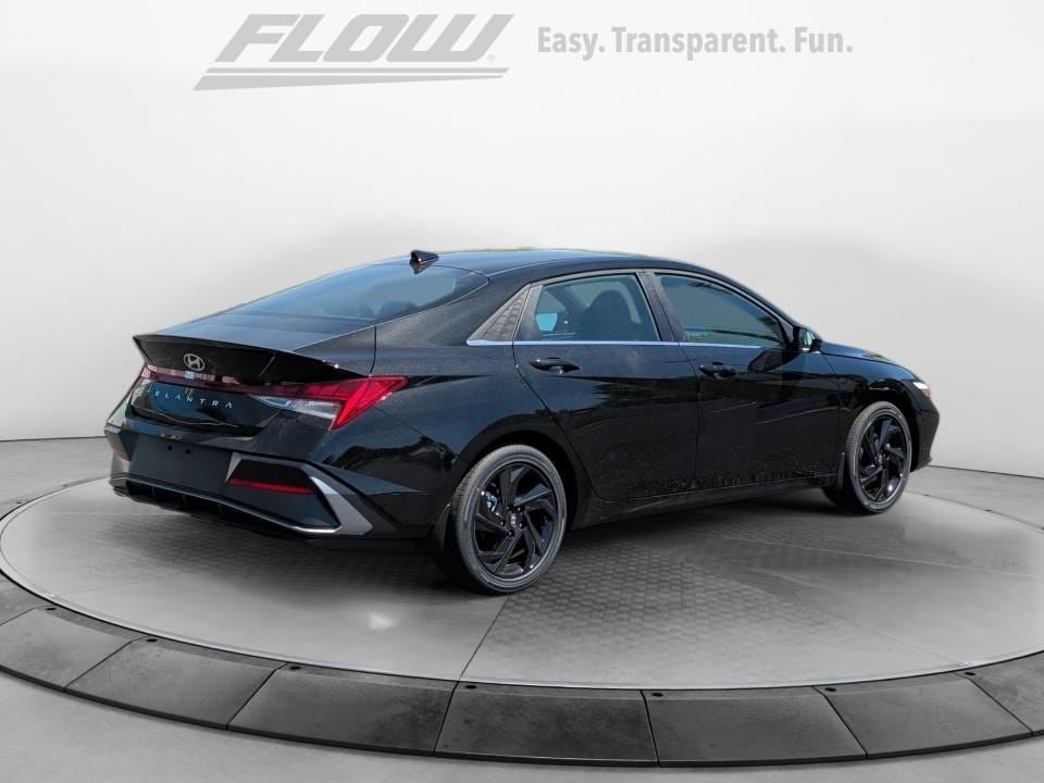 2026 Hyundai Elantra SEL - Photo 7