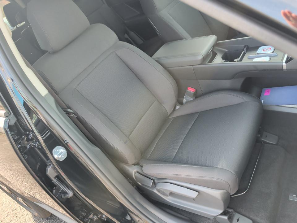 2026 Hyundai Santa Fe SE - Photo 28