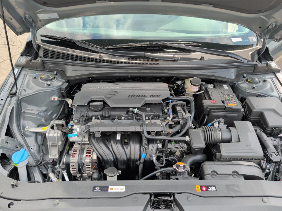 2026 Hyundai Elantra Limited - Photo 16