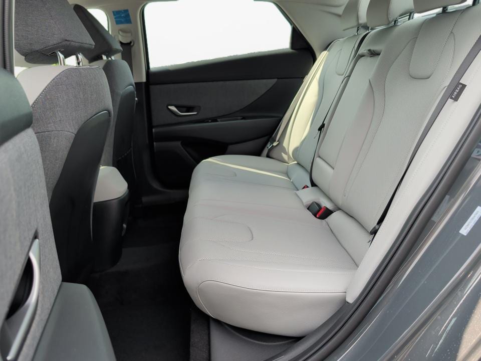 2026 Hyundai Elantra Limited - Photo 13