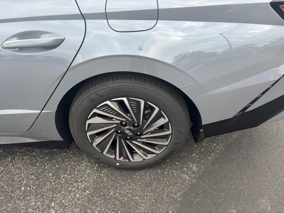 2026 Hyundai Sonata Hybrid SEL - Photo 22