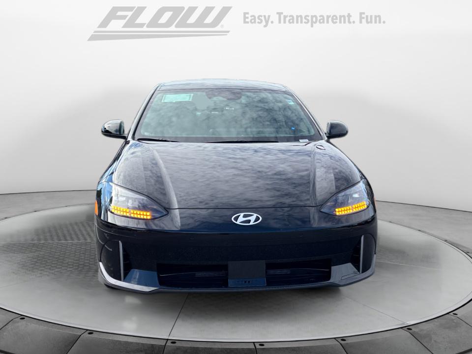 2025 Hyundai Ioniq 6 SE photo 2