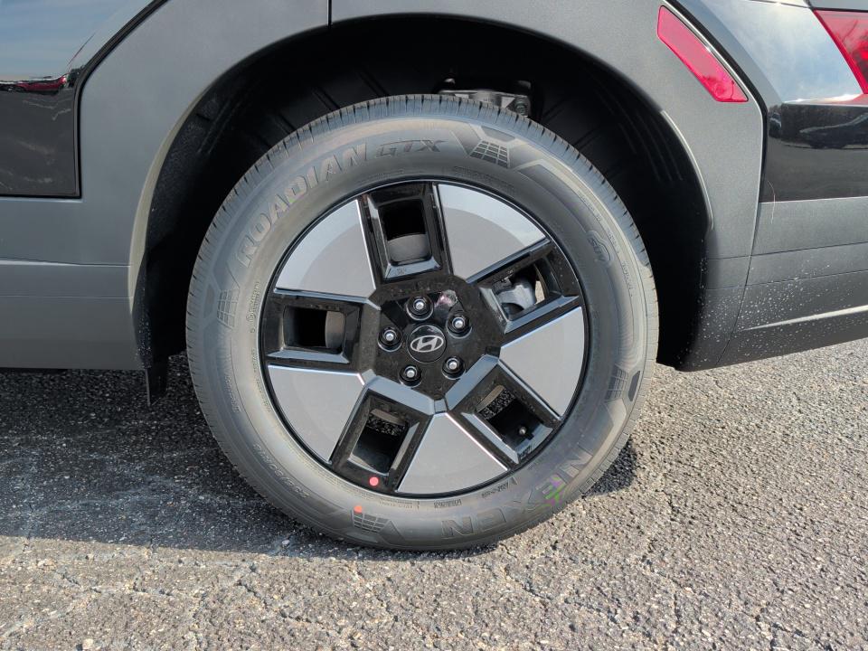 2026 Hyundai Santa Fe SE - Photo 22