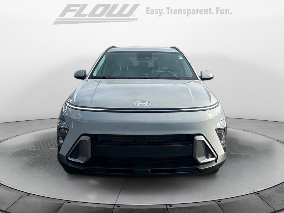 2024 Hyundai Kona SEL photo 2