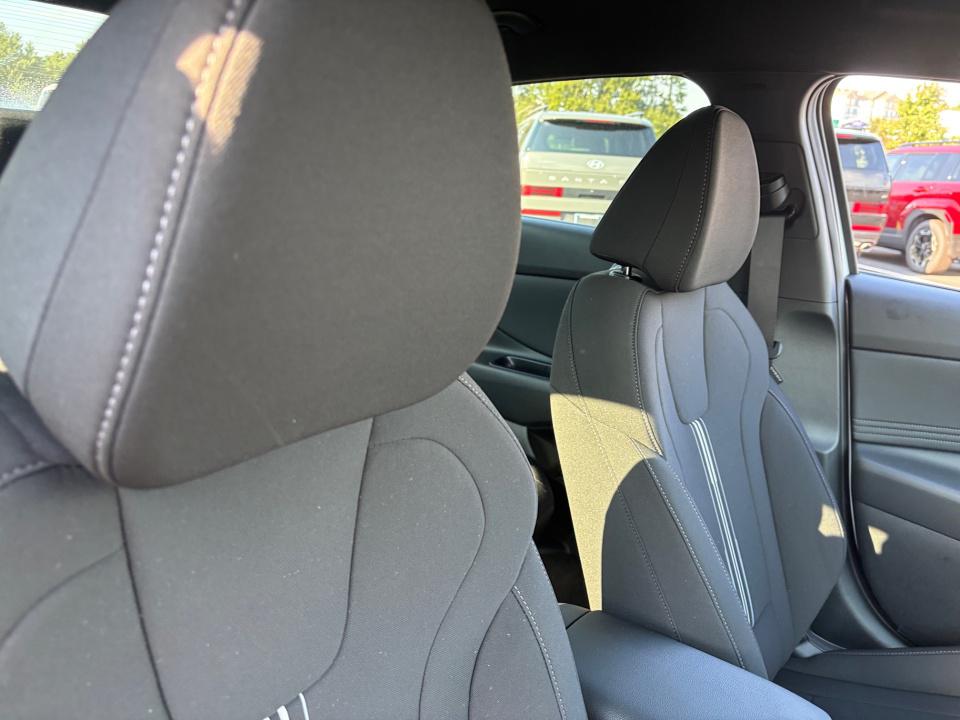 2025 Hyundai Elantra SEL - Photo 29