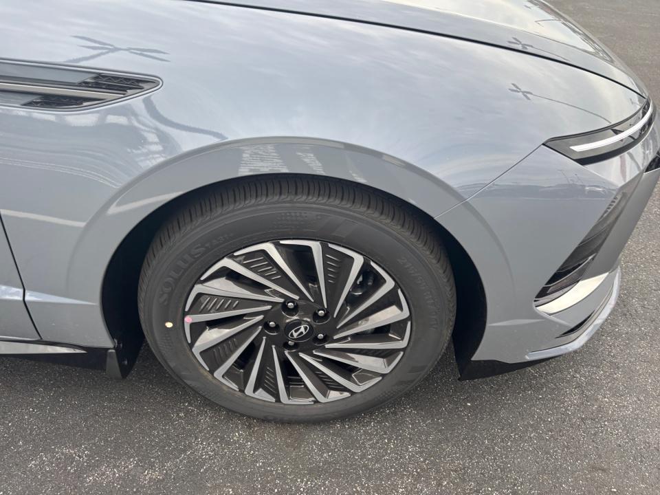 2026 Hyundai Sonata Hybrid SEL - Photo 25