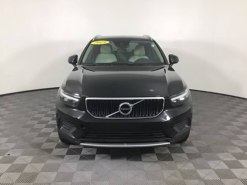 Used 2019 Volvo XC40 Momentum with VIN YV4162XZ2K2009791 for sale in Statesville, NC