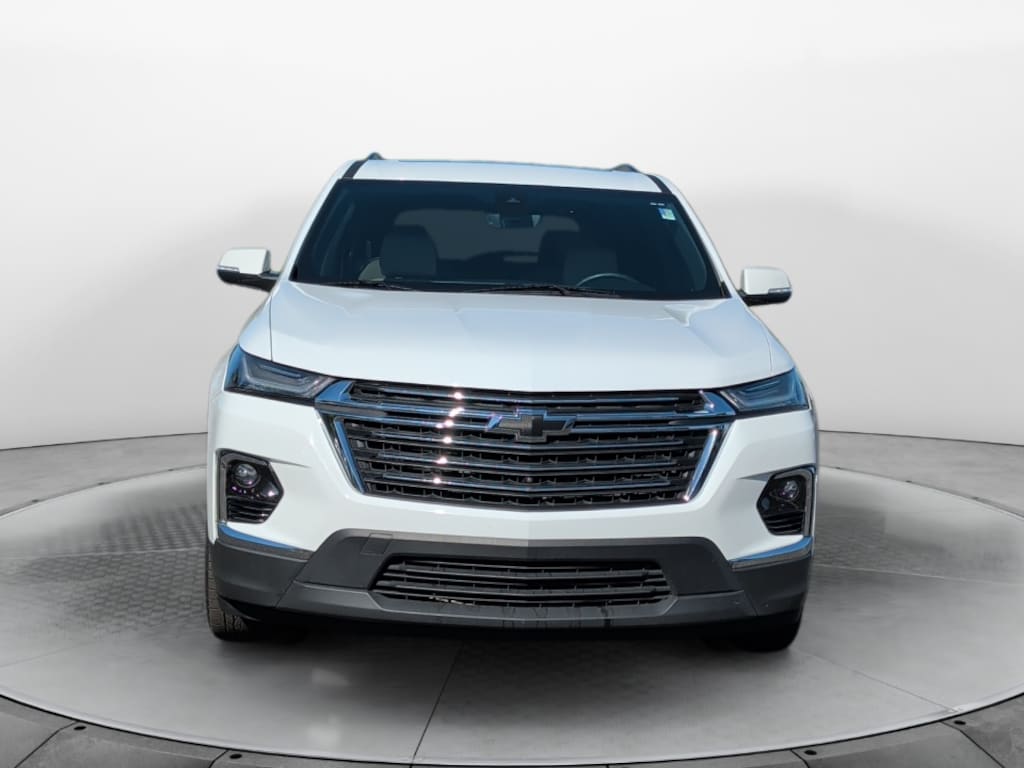 Used 2023 Chevrolet Traverse FWD LT Leather SUV