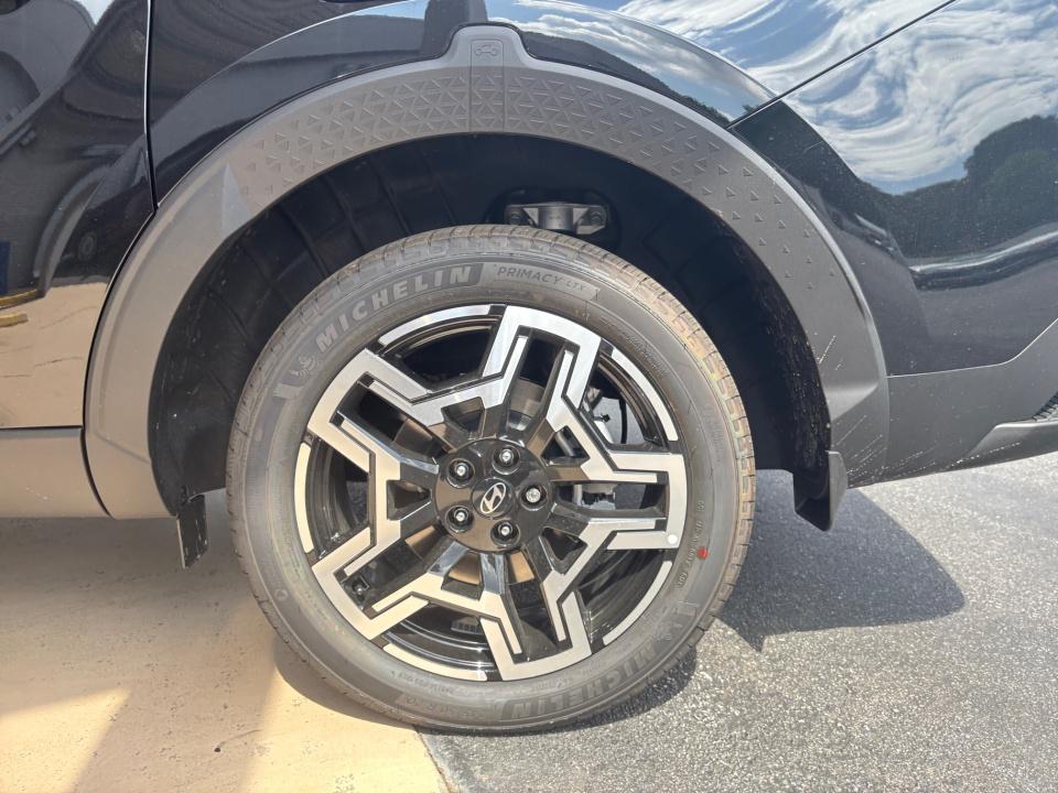 2025 Hyundai Santa Cruz Limited - Photo 22