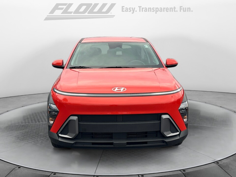 2024 Hyundai Kona SE photo 2