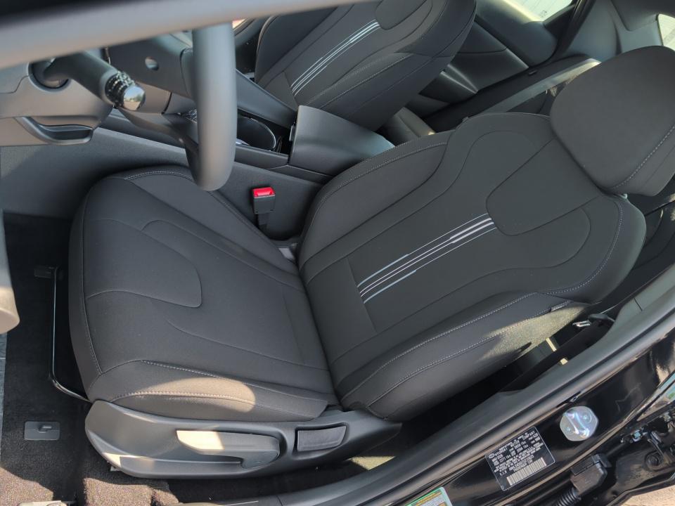 2026 Hyundai Elantra SEL - Photo 30