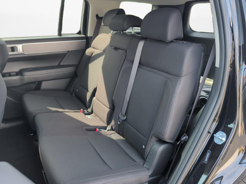 2026 Hyundai Santa Fe SE - Photo 12