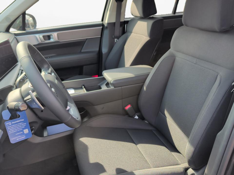 2026 Hyundai Santa Fe SE - Photo 9