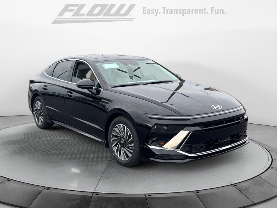 2026 Hyundai Sonata Hybrid SEL's photo