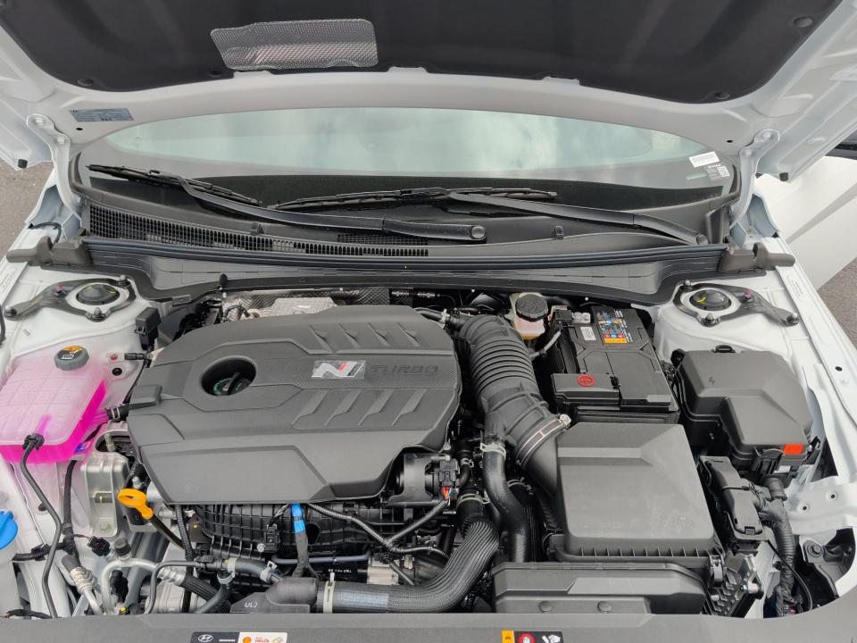 2026 Hyundai Elantra N - Photo 16