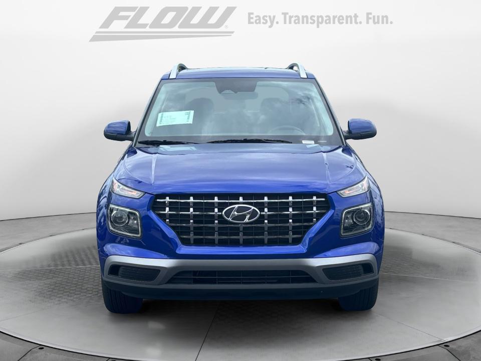 2025 Hyundai Venue SEL photo 2