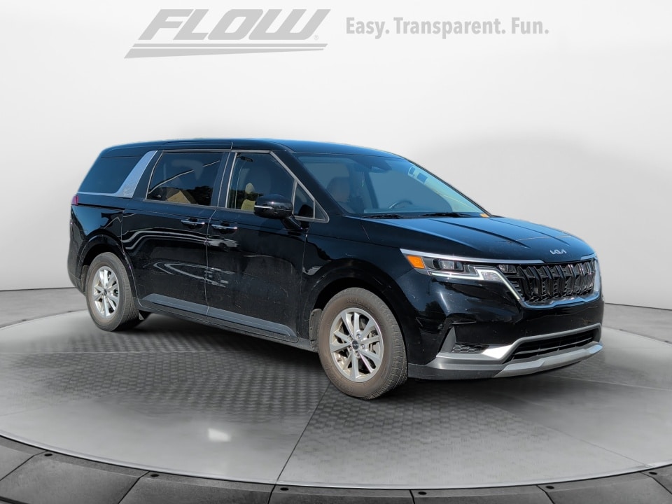 2024 Kia Sedona LX Seat Pkg's photo