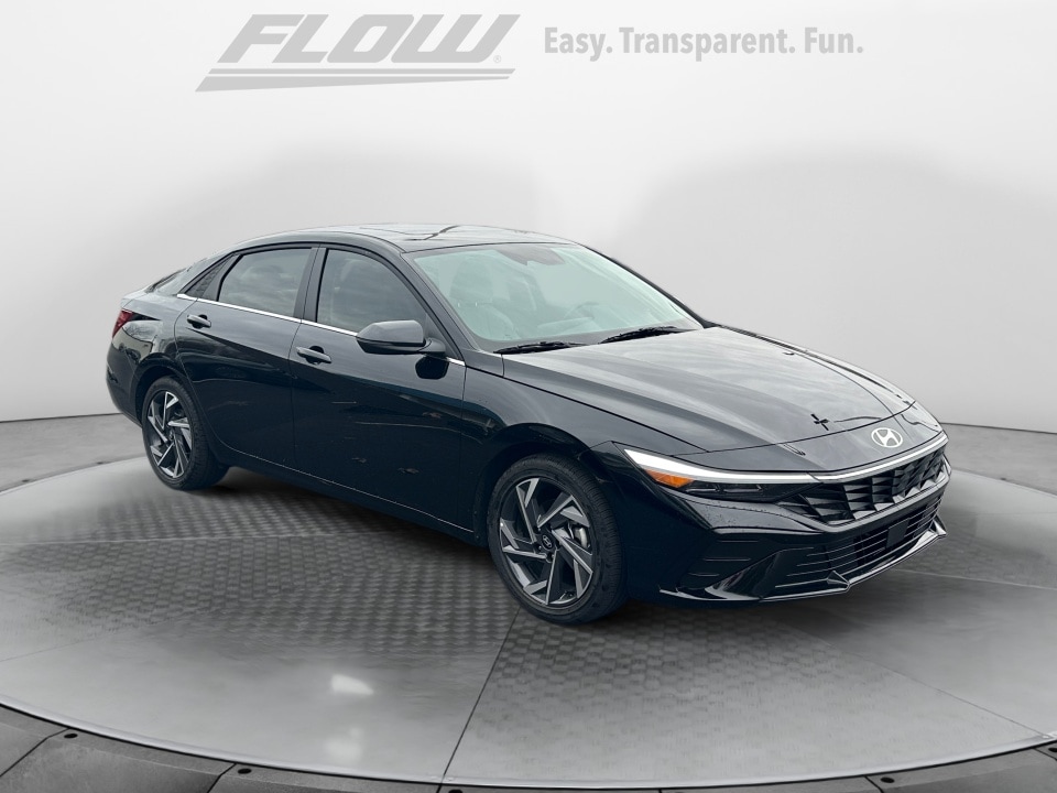 2025 Hyundai Elantra Limited's photo