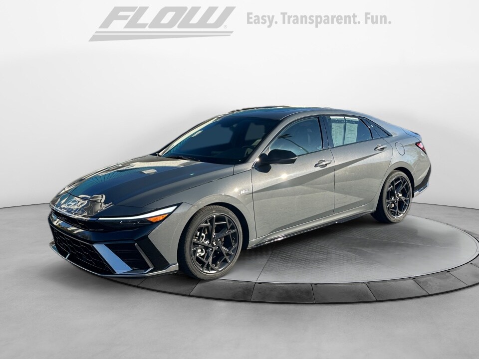 2025 Hyundai Elantra N Line photo 2