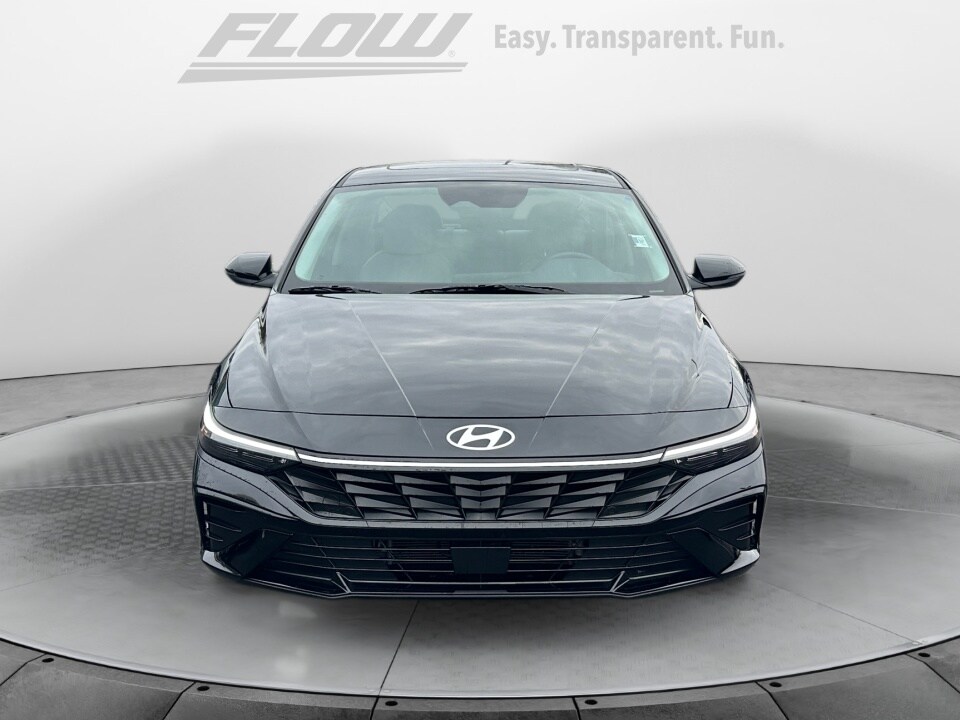 2025 Hyundai Elantra Hybrid Limited photo 2