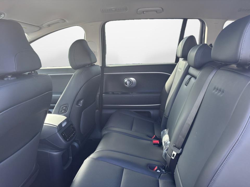 2026 Hyundai IONIQ 9 SEL - Photo 13