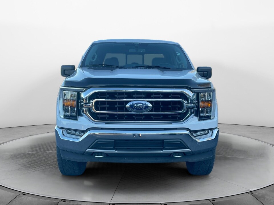 2021 Ford F-150 XLT photo 2