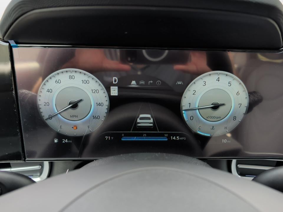 2026 Hyundai Elantra Limited - Photo 11