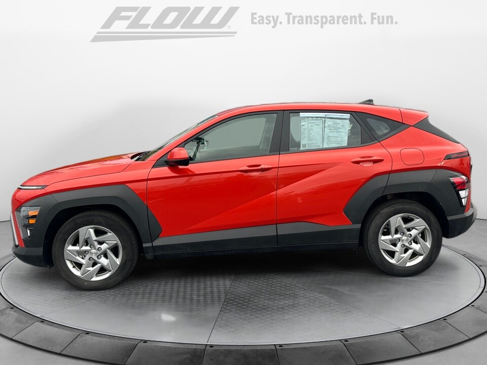 2024 Hyundai Kona SE photo 4