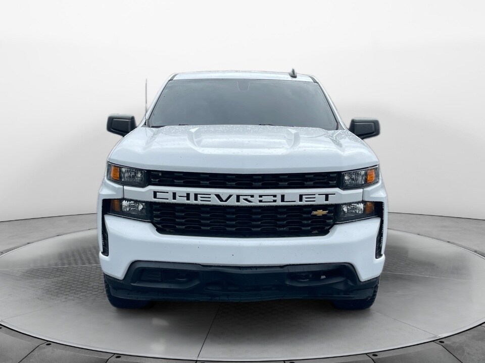 2022 Chevrolet Silverado 1500 Custom photo 2