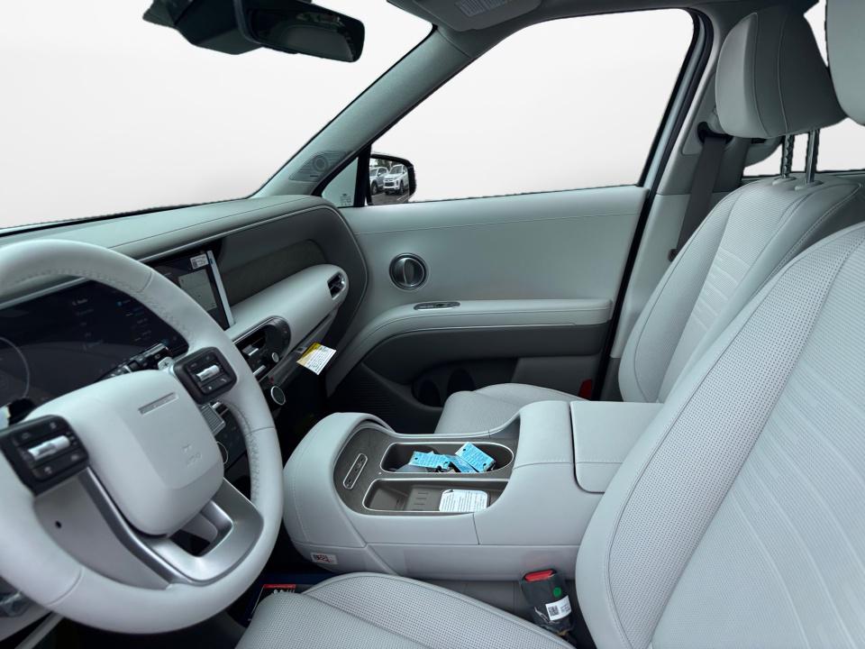 2026 Hyundai Palisade Limited - Photo 9