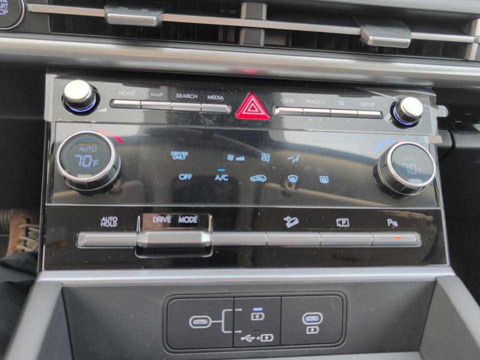 2026 Hyundai Santa Fe SE - Photo 18