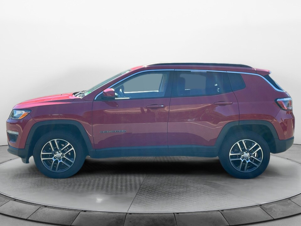 2018 Jeep Compass Latitude photo 3