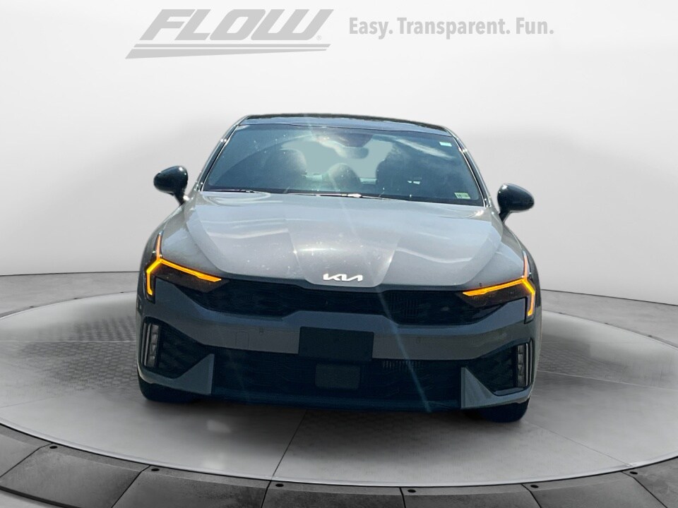 2025 Kia K5 GT photo 2
