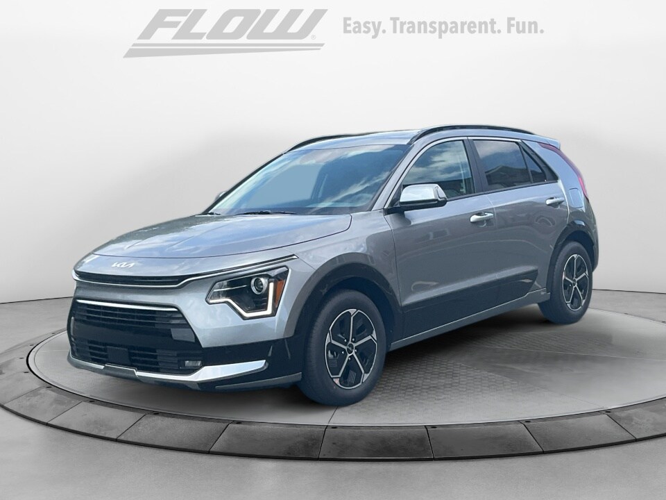 2025 Kia Niro SX photo 3