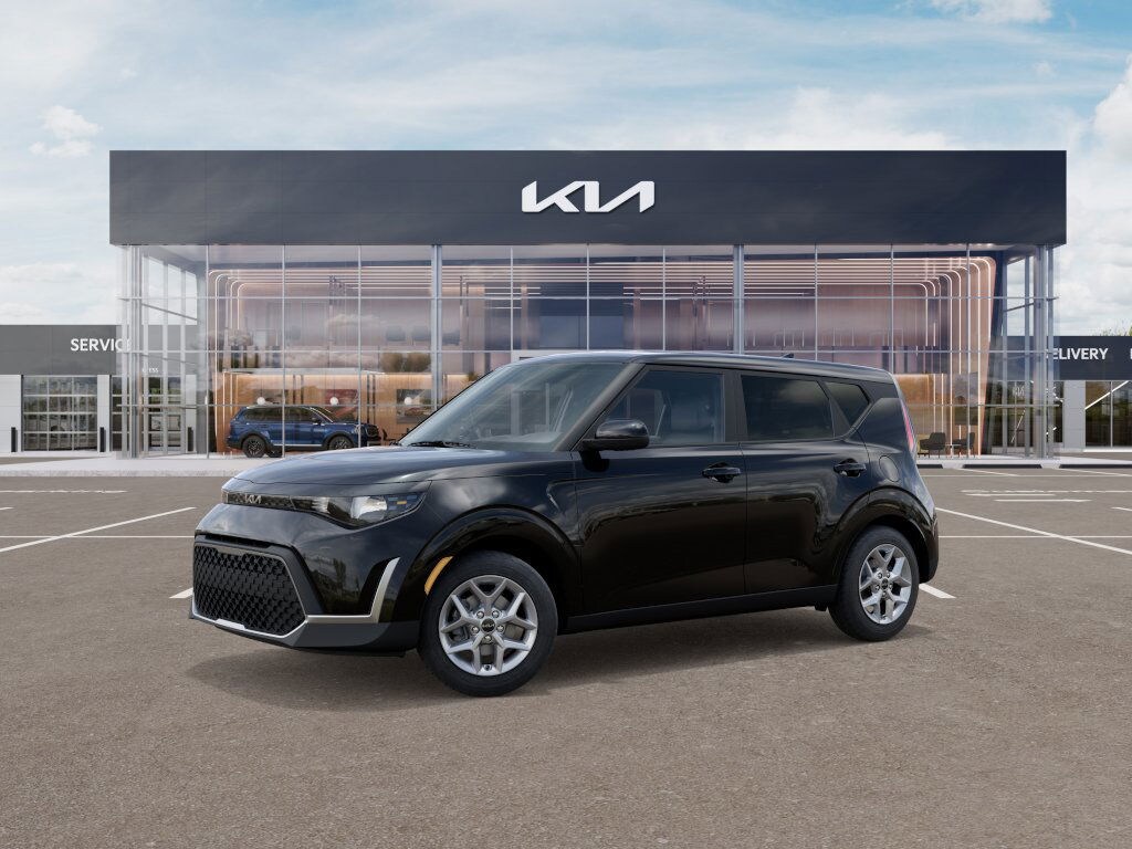 New 2025 Kia Soul LX Hatchback