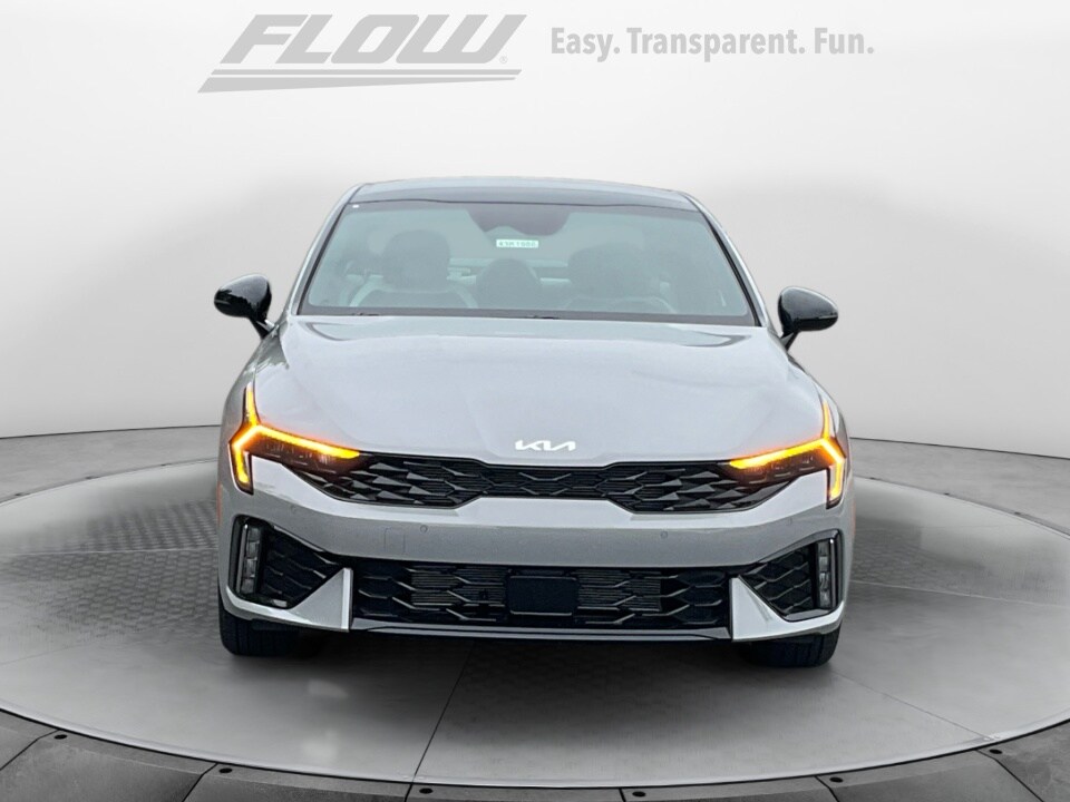 2025 Kia K5 GT-Line photo 2