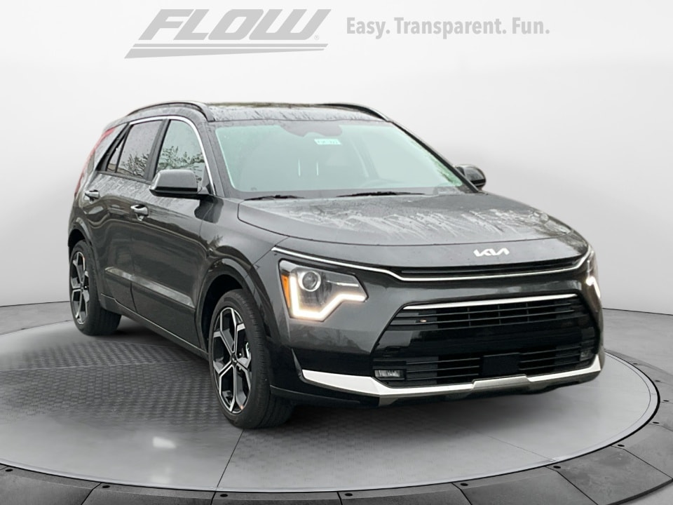 2025 Kia Niro EX Touring's photo