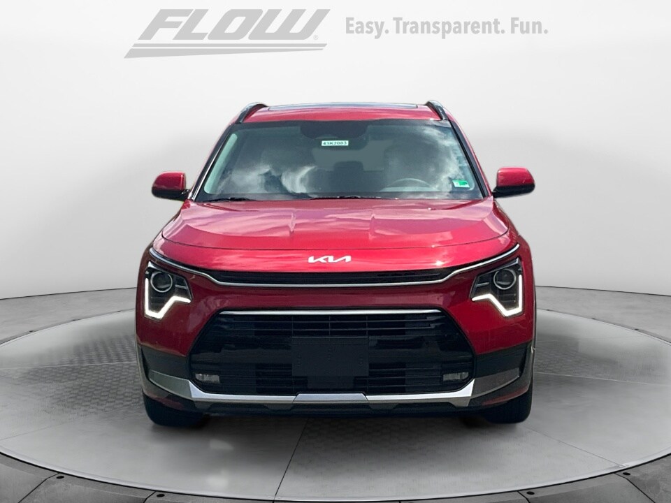 2025 Kia Niro EX Touring photo 2