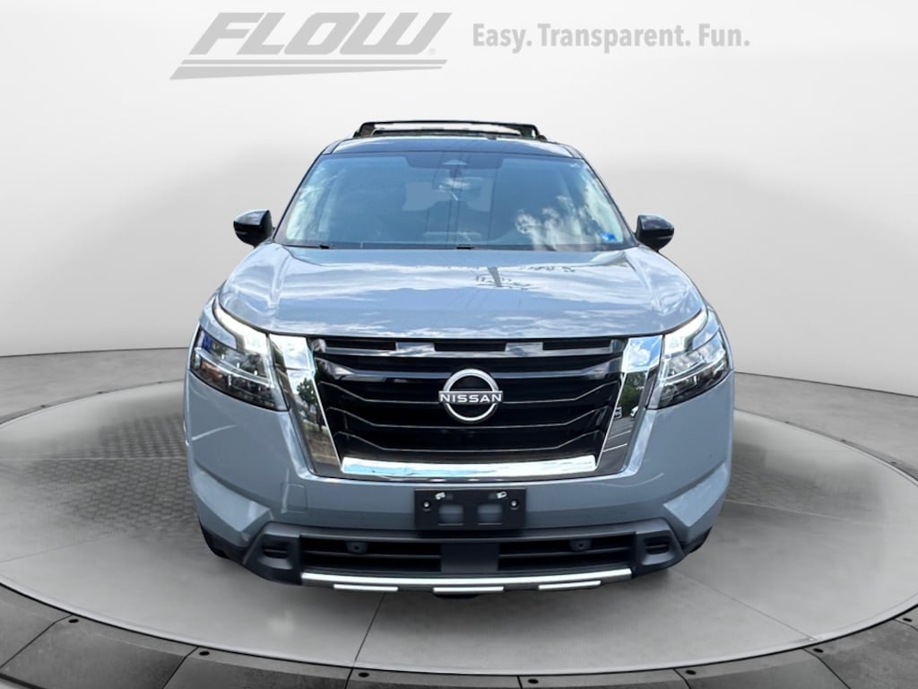 Used 2024 Nissan Pathfinder SL SUV