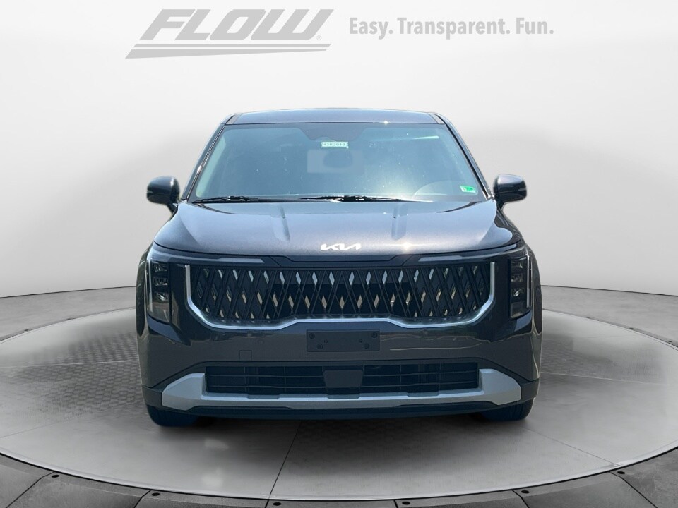 2026 Kia Carnival LX photo 2