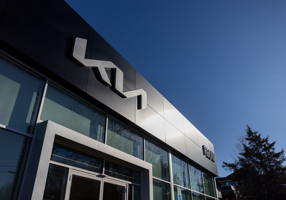 Exterior of the Flow Kia of Charlottesville dealership.