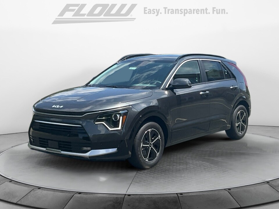 2025 Kia Niro SX photo 3