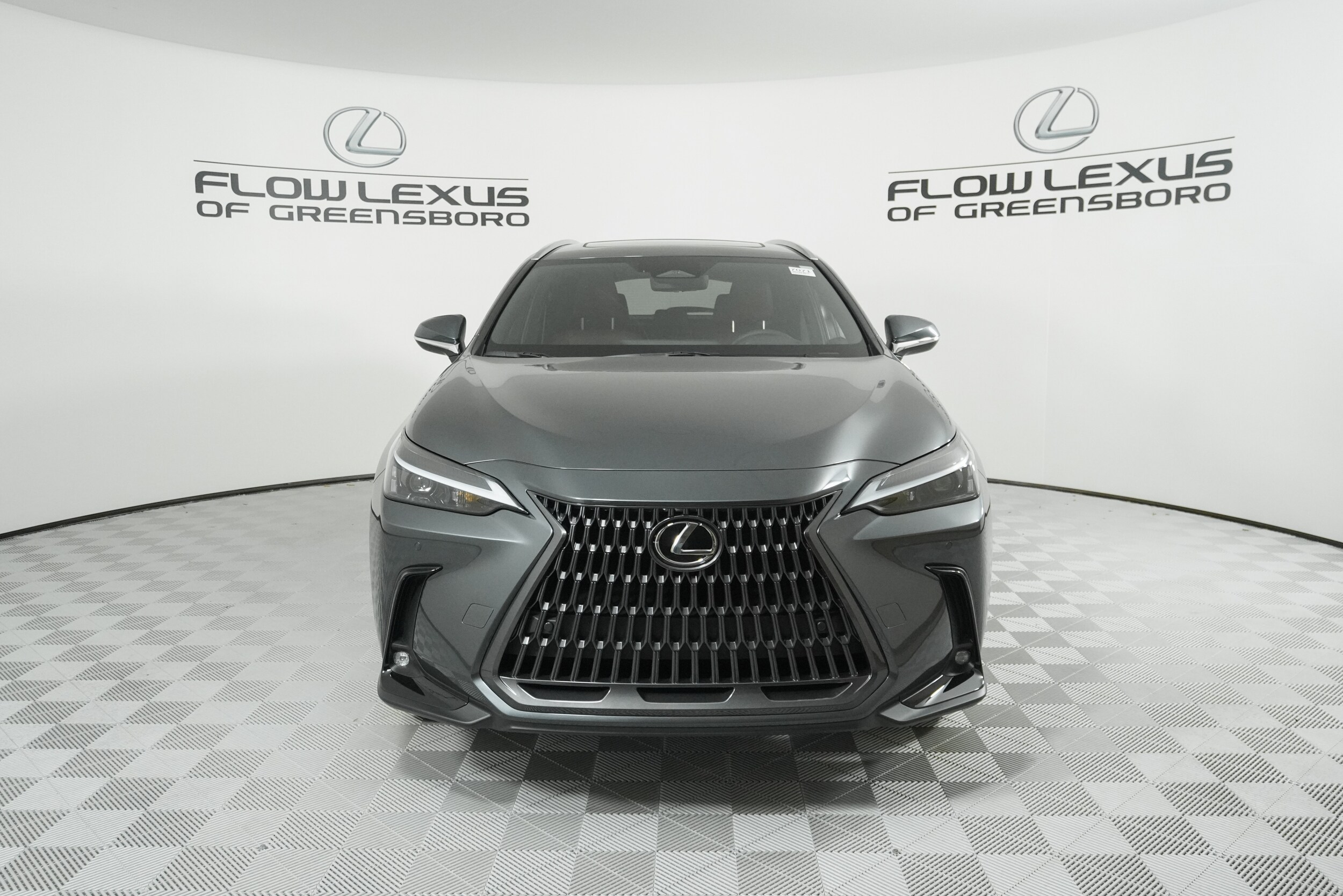 2026 Lexus NX 350h Premium photo 2
