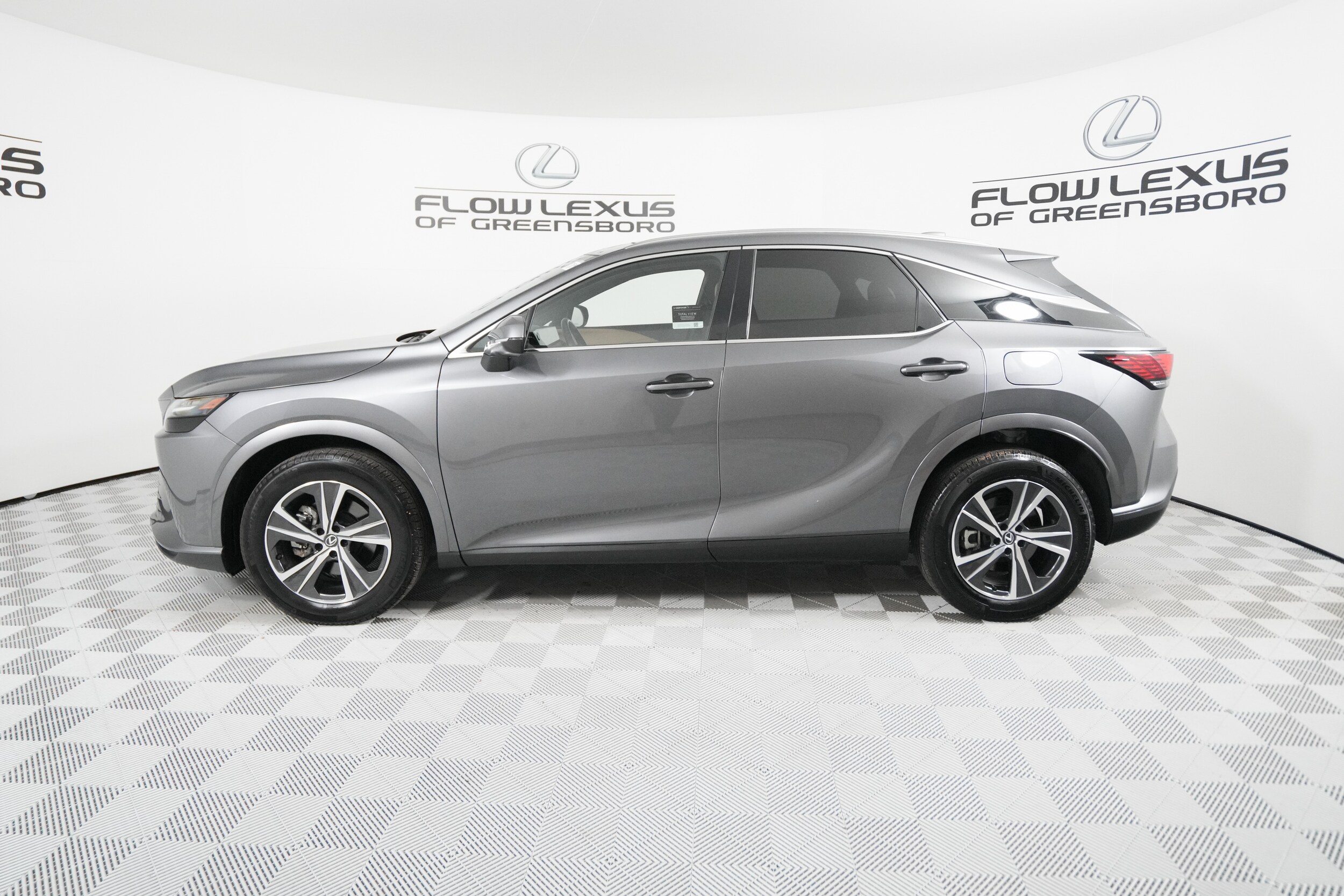 2023 Lexus RX 350 Premium photo 2