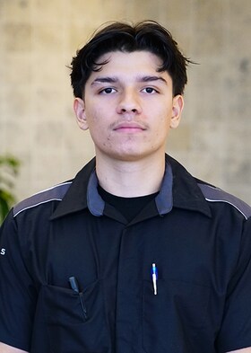 Staff member ANTONIO ROSALES from ID_0cbe8cbcae93